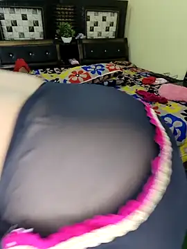 PRIYA 22 online show from 11.22.25