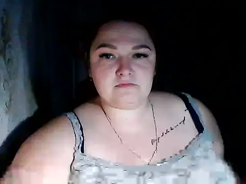 Snapshot of AngelQSky chatting on 11.17.25 AngelQSky online show from 11.17.25