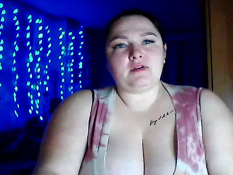 Snapshot of AngelQSky chatting on 02.08.26 AngelQSky online show from 02.08.26