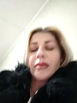 Snapshot of evakisimovareal chatting on 02.16.26 evakisimovareal online show from 02.16.26