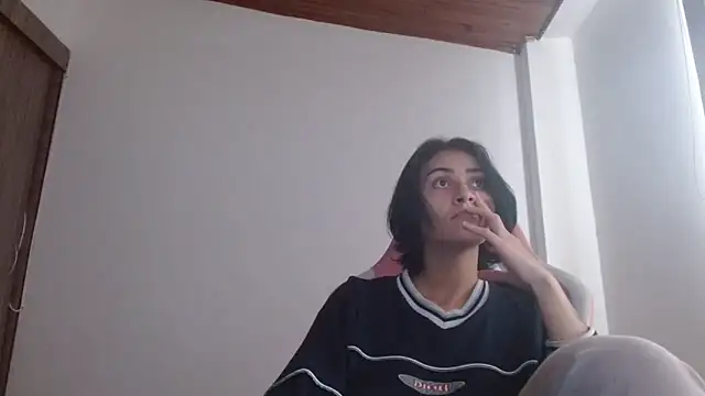 Crystal Star  online show from 09.24.25