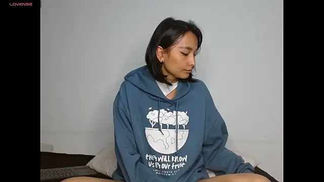 Gia Lee online show from 01.14.26