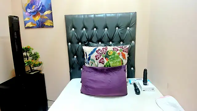 Toxicfantasy4u online show from 12.16.25