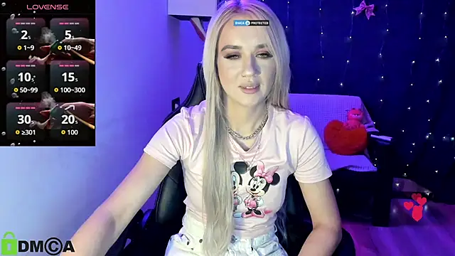 CrystalGirl99 online show from 07.18.26