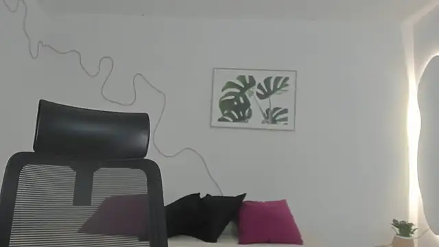 Cherrydollxx online show from 10.25.25