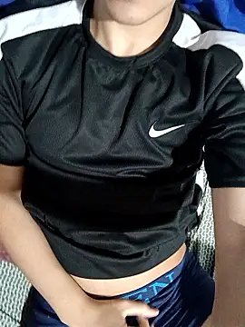 Snapshot of novinho_safado__ chatting on 09.19.25 novinho safado online show from 09.19.25