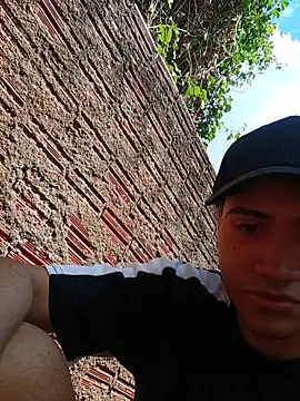 Snapshot of novinho_safado__ chatting on 03.20.26 novinho safado online show from 03.20.26