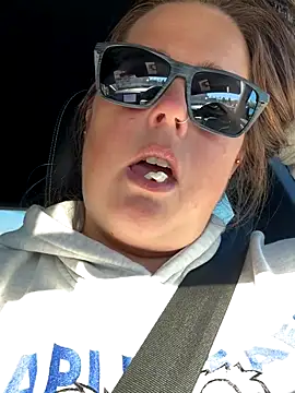 hornykitty1210 online show from 10.27.25