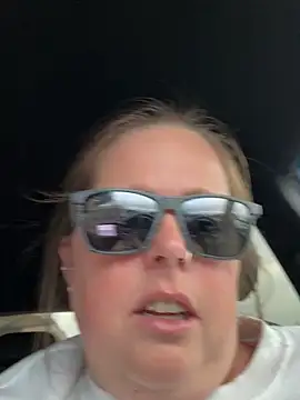 hornykitty1210 online show from 11.05.25