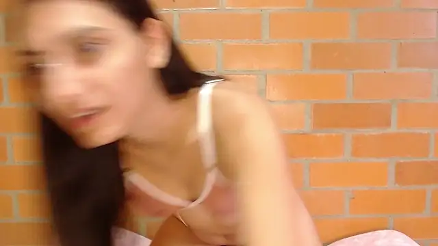 Montserrat Jay online show from 11.06.25