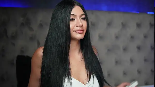 GiuliaSya online show from 09.14.25