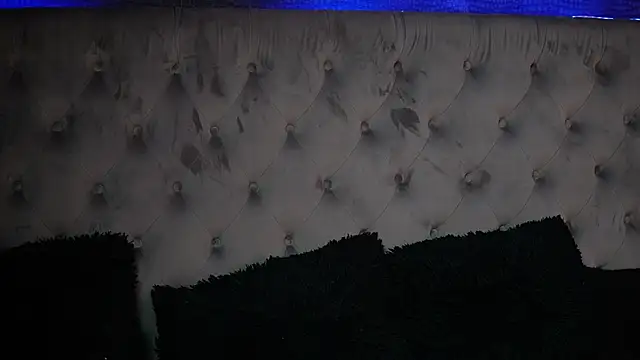 GiuliaSya online show from 09.26.25