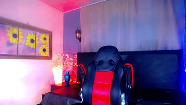 Juliette Miel online show from 11.05.25