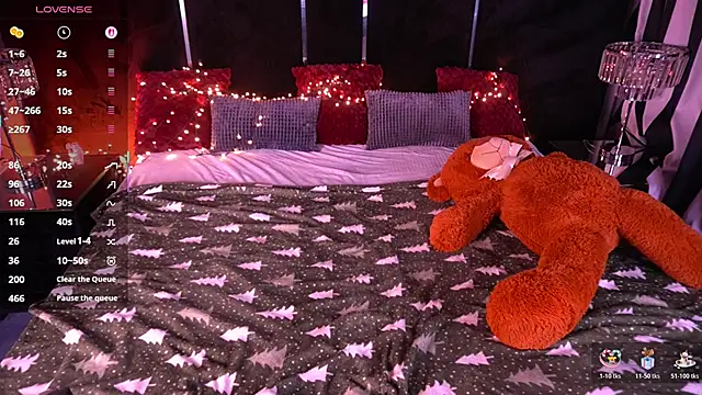 Snapshot of Pixie_Peachh chatting on 02.07.26 Pixie Peachh online show from 02.07.26