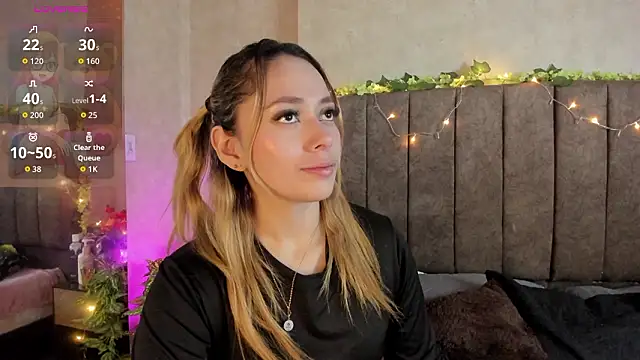 LanaMills  online show from 02.10.26