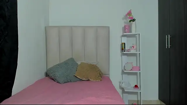 ImEmily444 online show from 11.23.25