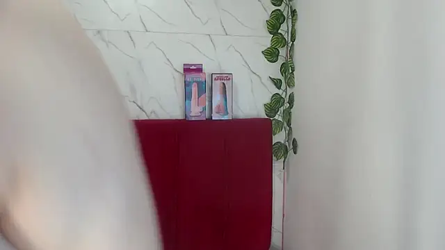 Snapshot of anishasanchezcm101 chatting on 09.18.25 anishasanchezcm101 online show from 09.18.25