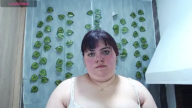 Snapshot of anishasanchezcm101 chatting on 10.27.25 anishasanchezcm101 online show from 10.27.25