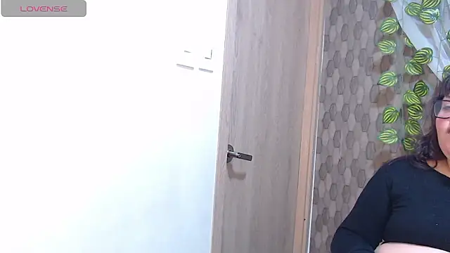 Snapshot of anishasanchezcm101 chatting on 01.13.26 anishasanchezcm101 online show from 01.13.26