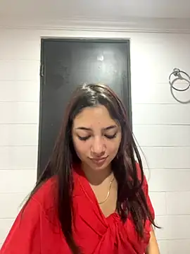 Snapshot of LisaGoddes chatting on 10.06.25 LisaGoddes online show from 10.06.25