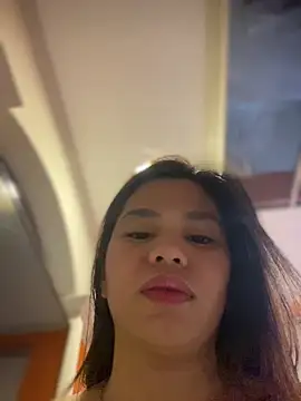 Snapshot of CarleneROSS chatting on 04.17.26 CarleneROSS online show from 04.17.26