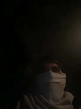 Snapshot of Desiandaj chatting on 11.27.25 Desiandaj online show from 11.27.25