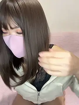 reina 00121 online show from 11.04.25