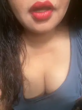 Bhabi Ki Antarvasna online show from 10.03.25