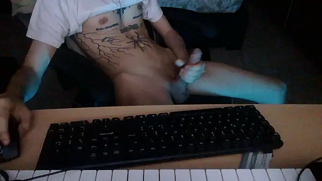 Snapshot of Kryk97 chatting on 06.07.26 Kryk97 online show from 06.07.26