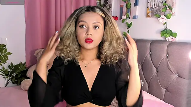 isajonnes18 online show from 11.27.25