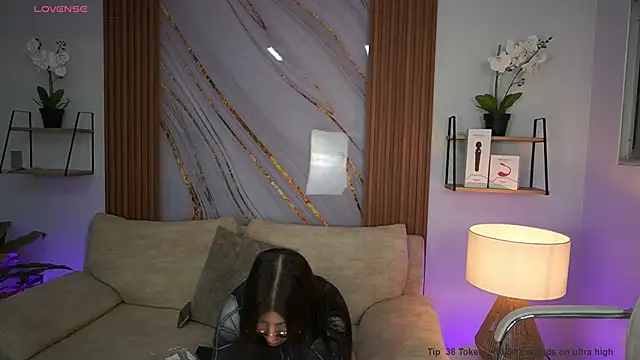 MilaCrave online show from 09.30.25