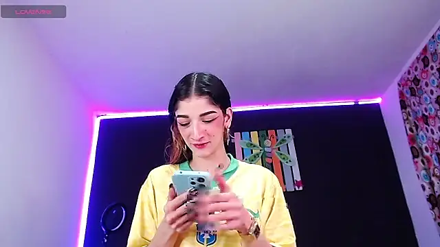 Snapshot of ingrid_zese_ chatting on 10.09.25 ingrid zese online show from 10.09.25