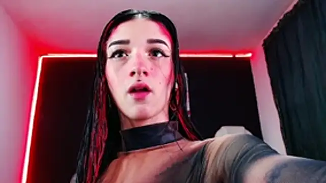 Snapshot of ingrid_zese_ chatting on 11.23.25 ingrid zese online show from 11.23.25