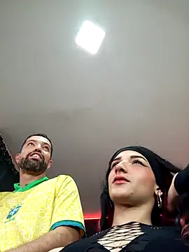 Snapshot of ingrid_zese_ chatting on 11.30.25 ingrid zese online show from 11.30.25