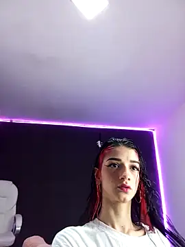 Snapshot of ingrid_zese_ chatting on 12.05.25 ingrid zese online show from 12.05.25