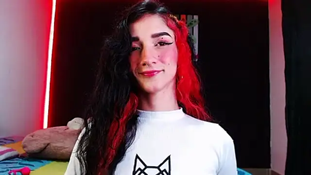 Snapshot of ingrid_zese_ chatting on 12.15.25 ingrid zese online show from 12.15.25