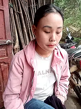 Snapshot of Ruaiuoi chatting on 02.18.26 Ruaiuoi online show from 02.18.26