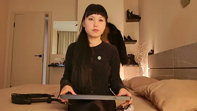 Snapshot of PurpleD1va chatting on 11.17.25 PurpleD1va online show from 11.17.25