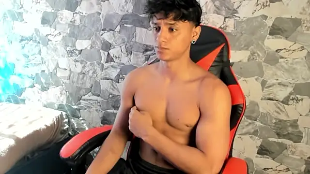 ZYZZ1312 online show from 05.06.26