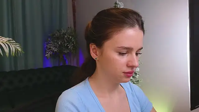 Olivia Farrell online show from 01.13.26