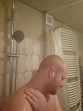 Snapshot of svenni2525 chatting on 11.06.25 svenni2525 online show from 11.06.25