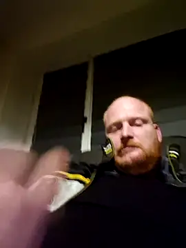 Snapshot of svenni2525 chatting on 11.16.25 svenni2525 online show from 11.16.25