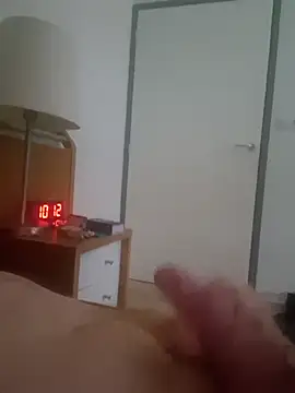 Snapshot of svenni2525 chatting on 11.18.25 svenni2525 online show from 11.18.25