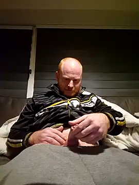 Snapshot of svenni2525 chatting on 11.21.25 svenni2525 online show from 11.21.25