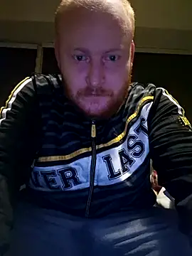 Snapshot of svenni2525 chatting on 11.23.25 svenni2525 online show from 11.23.25