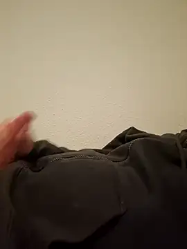 Snapshot of svenni2525 chatting on 12.20.25 svenni2525 online show from 12.20.25