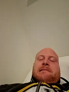 Snapshot of svenni2525 chatting on 01.06.26 svenni2525 online show from 01.06.26