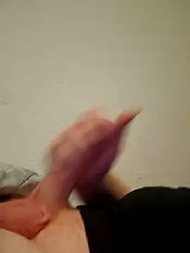 Snapshot of svenni2525 chatting on 02.25.26 svenni2525 online show from 02.25.26