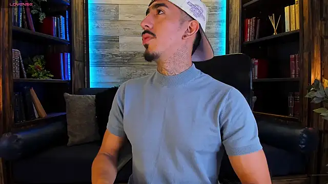 Donovan Desmond online show from 12.18.25