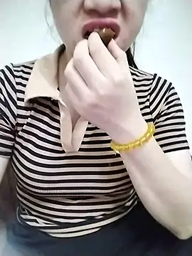 Mie rose online show from 02.17.26